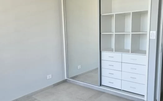 Departamento a estrenar en Av. Roque Sáenz Peña y Bolívar con cochera